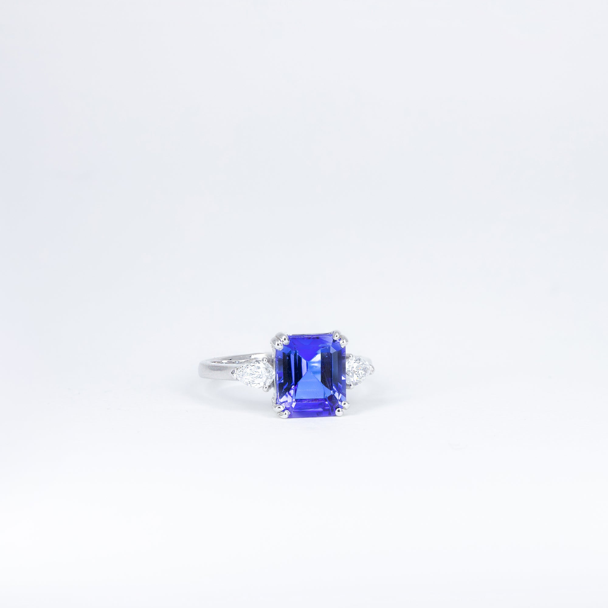 Bague Tanzanite Élégance