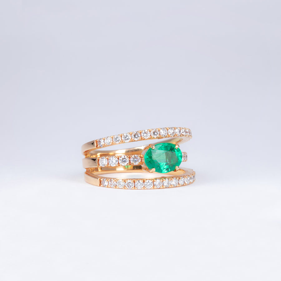 Bague émeraude et diamants ajourée
