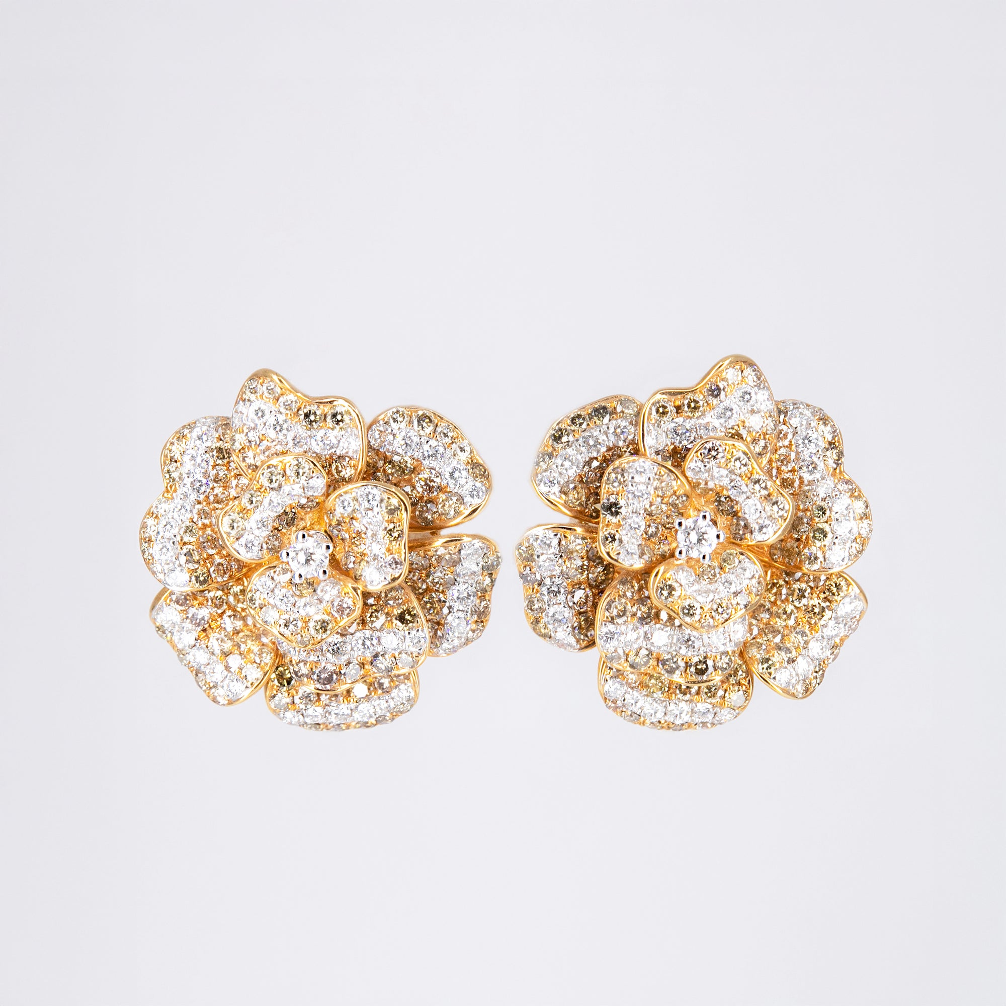 Boucles fleur diamants et diamants bruns