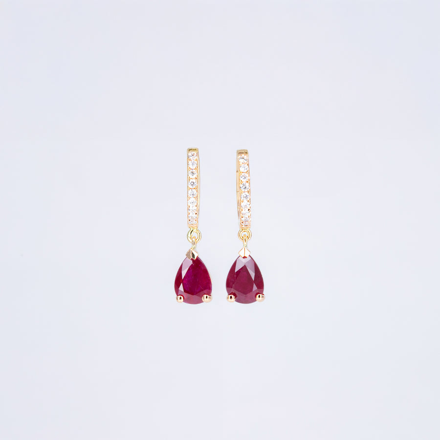 Boucles d’oreilles rubis et diamants