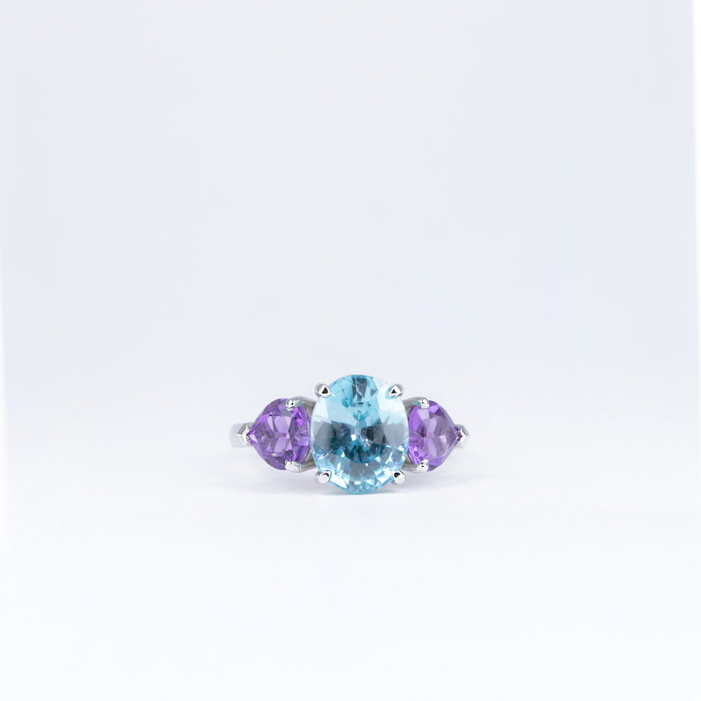 Bague zircon bleu et améthystes