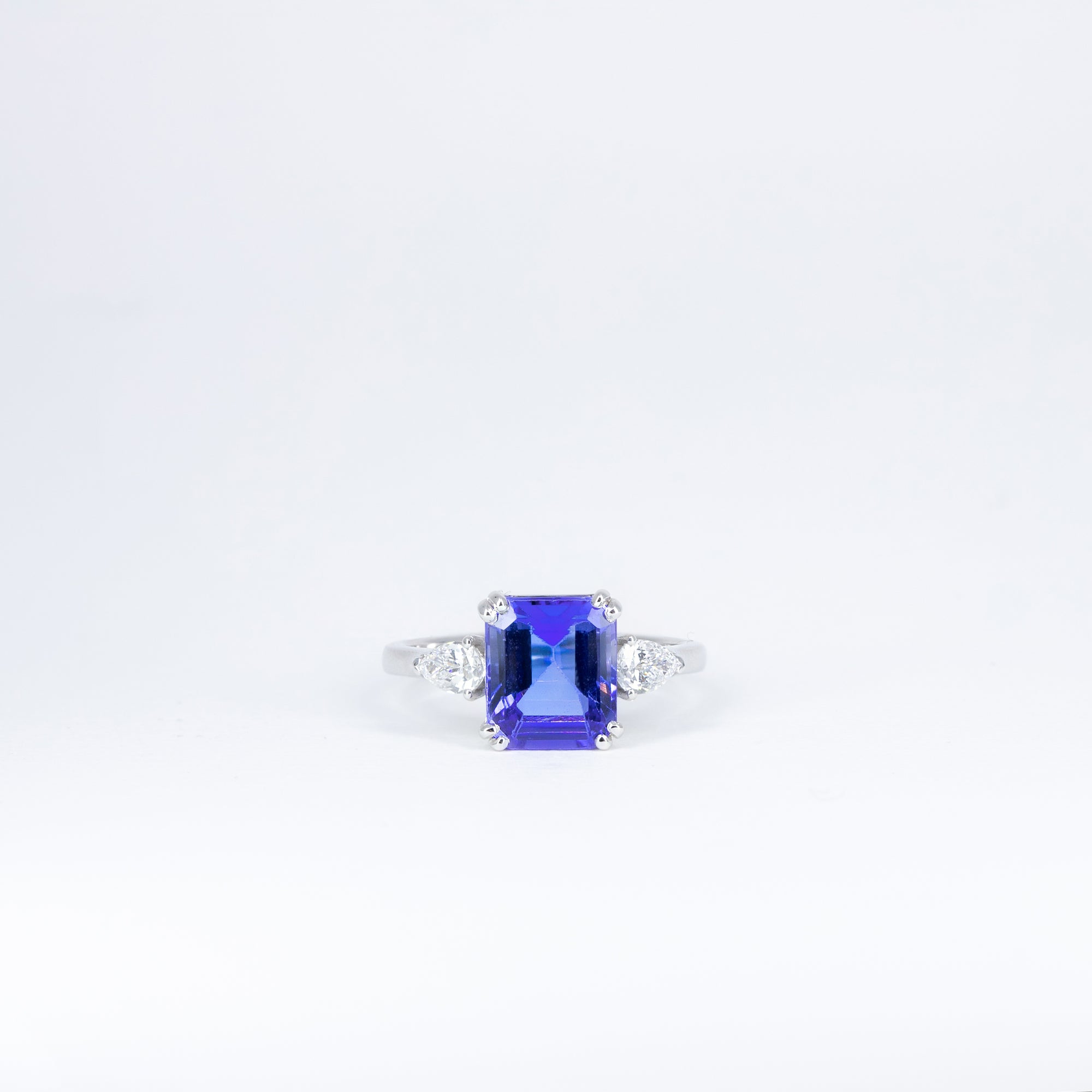Bague Tanzanite Élégance