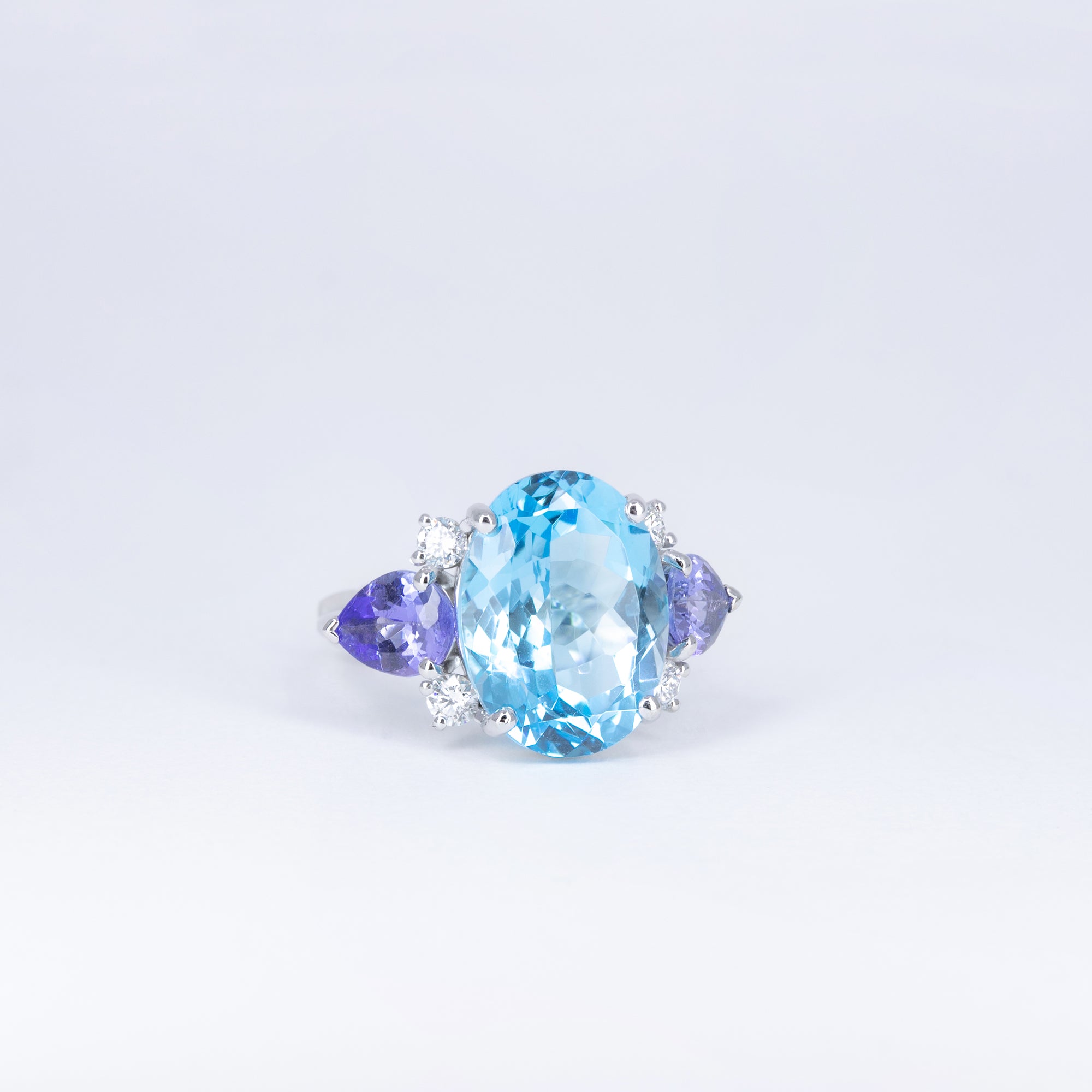 Bague Or blanc Topaze & Tanzanites