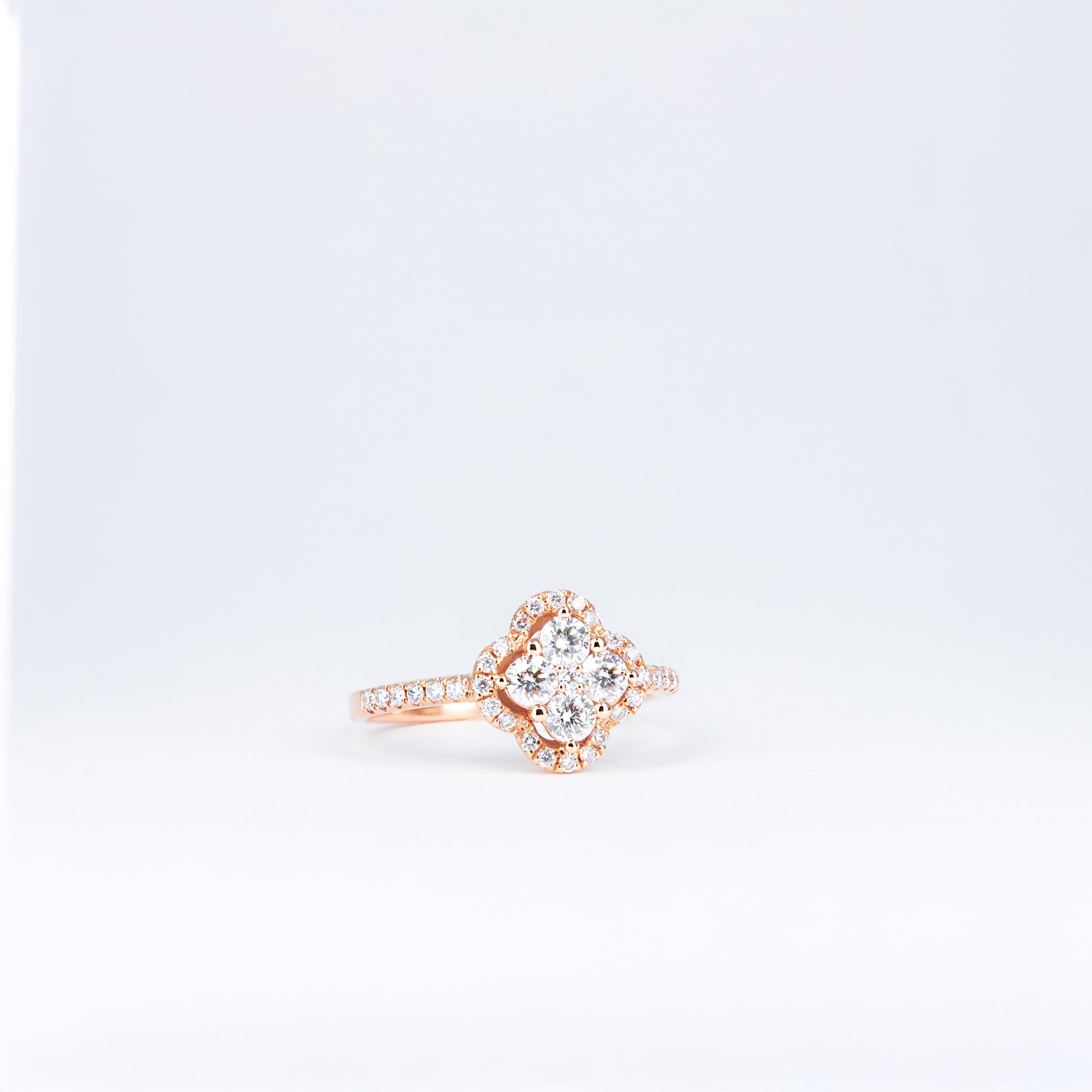 Bague floral or rose et diamants