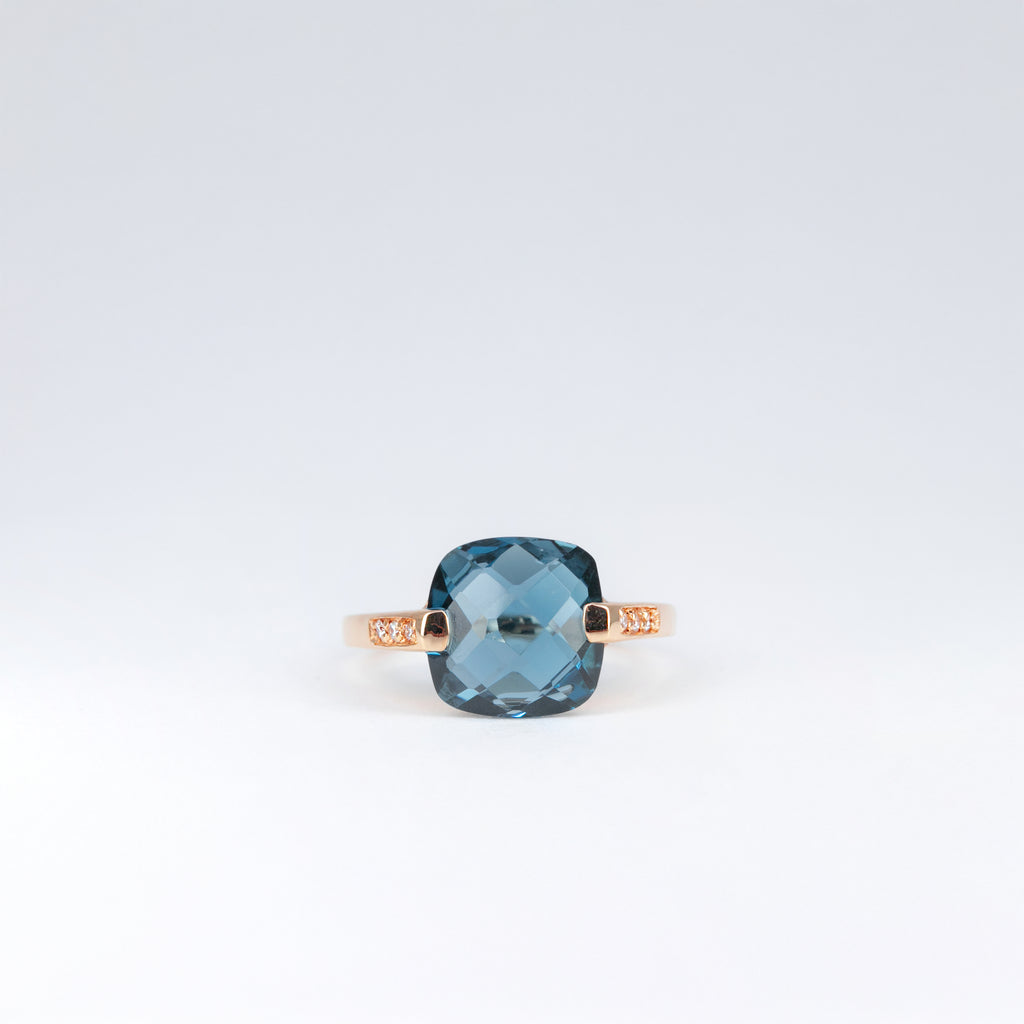 Bague London Blue coussin et Diamants