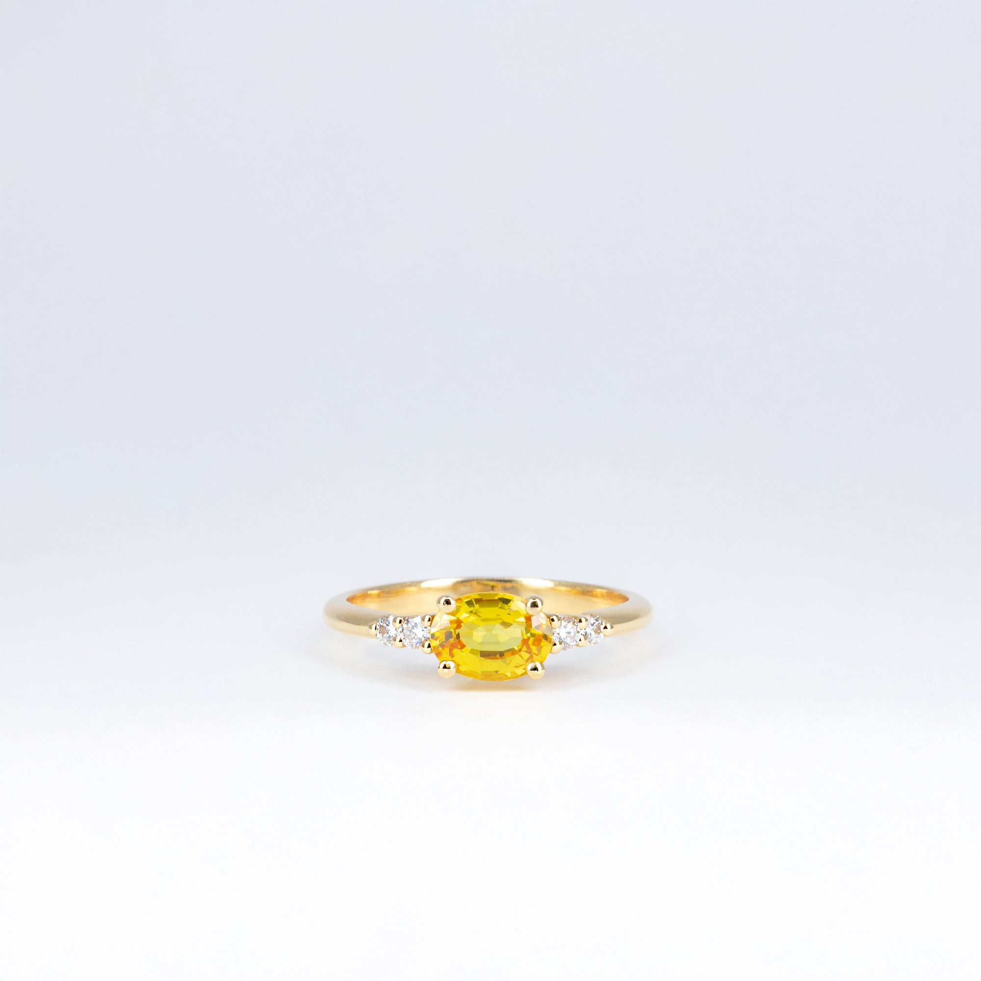 Bague saphir jaune et diamants