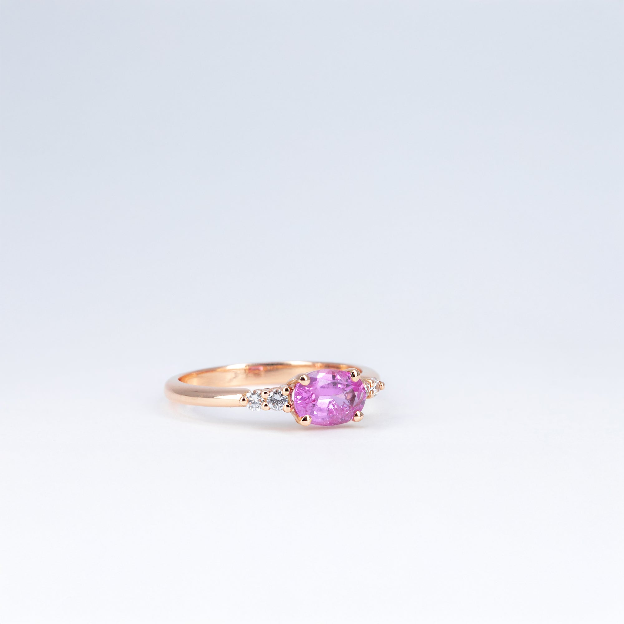 Bague saphir rose et diamants