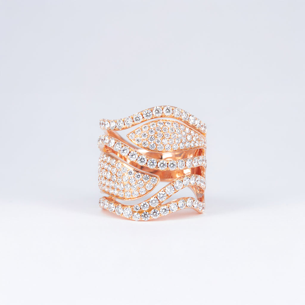 Bague or rose et diamants