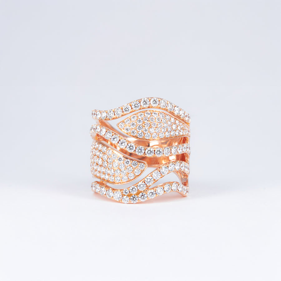 Bague or rose et diamants