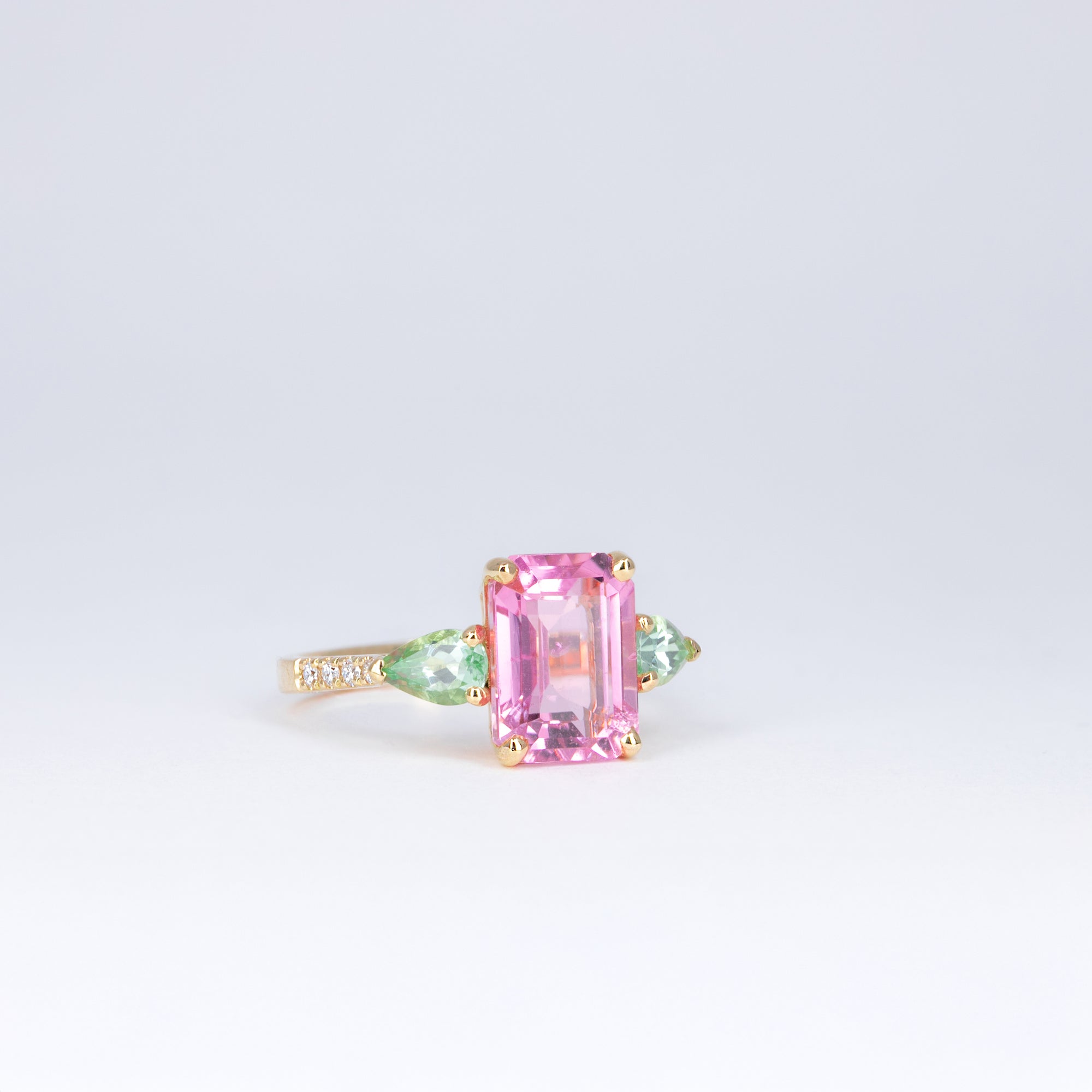 bague verde rosa