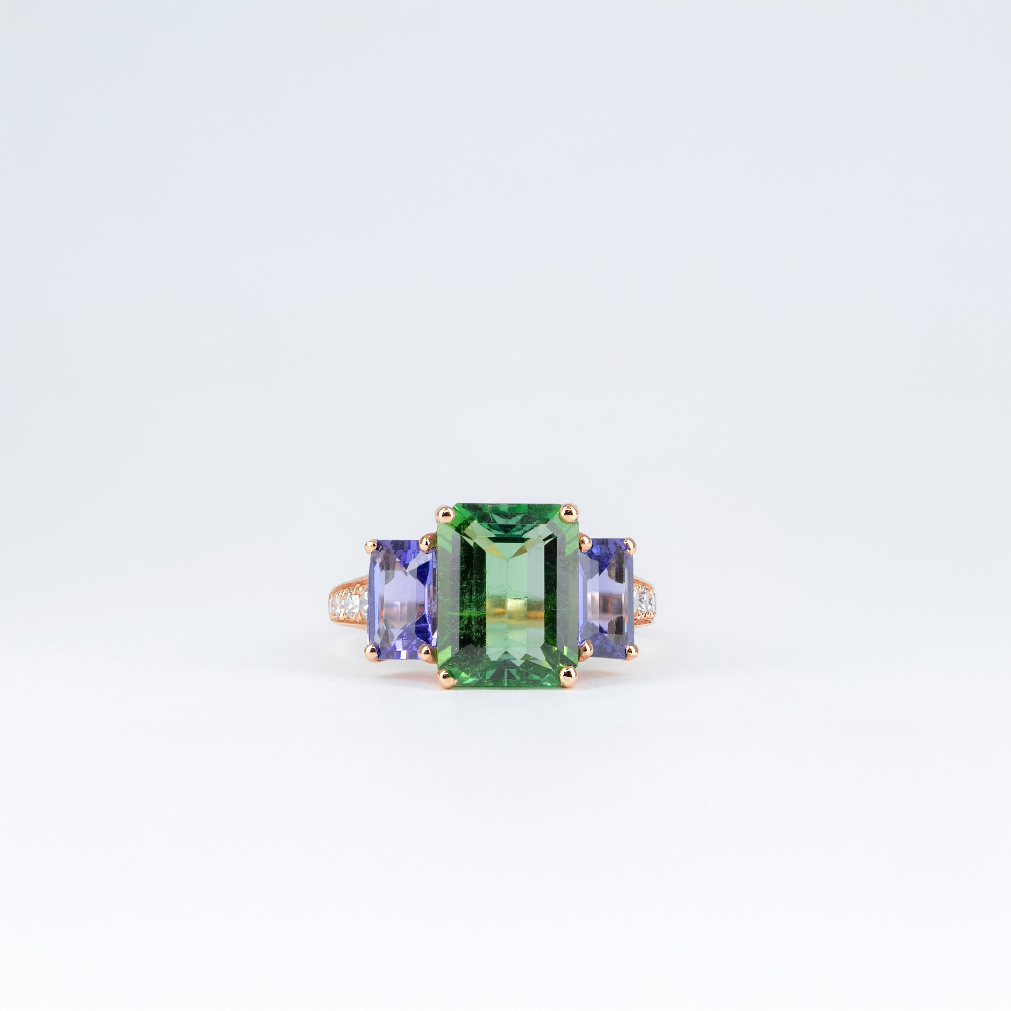 Bague or rose tourmaline verte, tanzanites et diamants