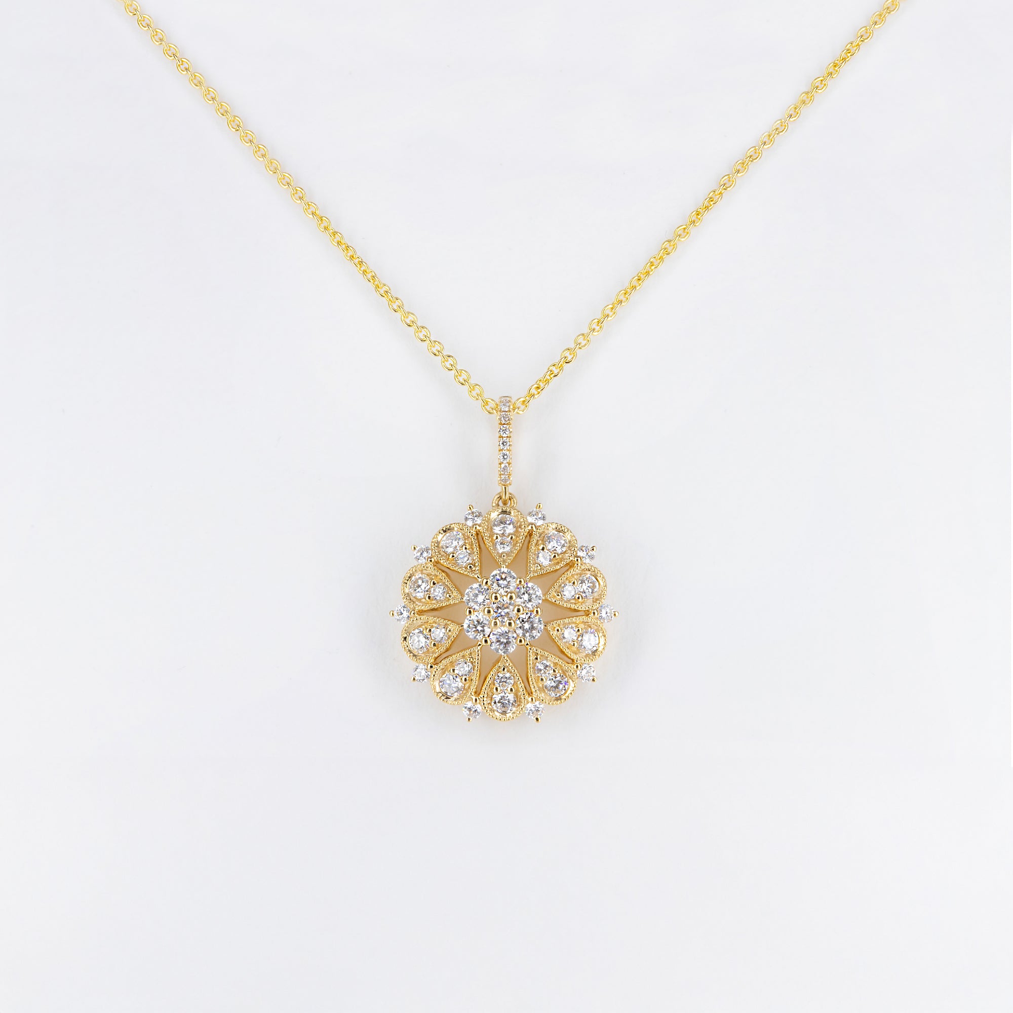 Pendentif or jaune et diamants