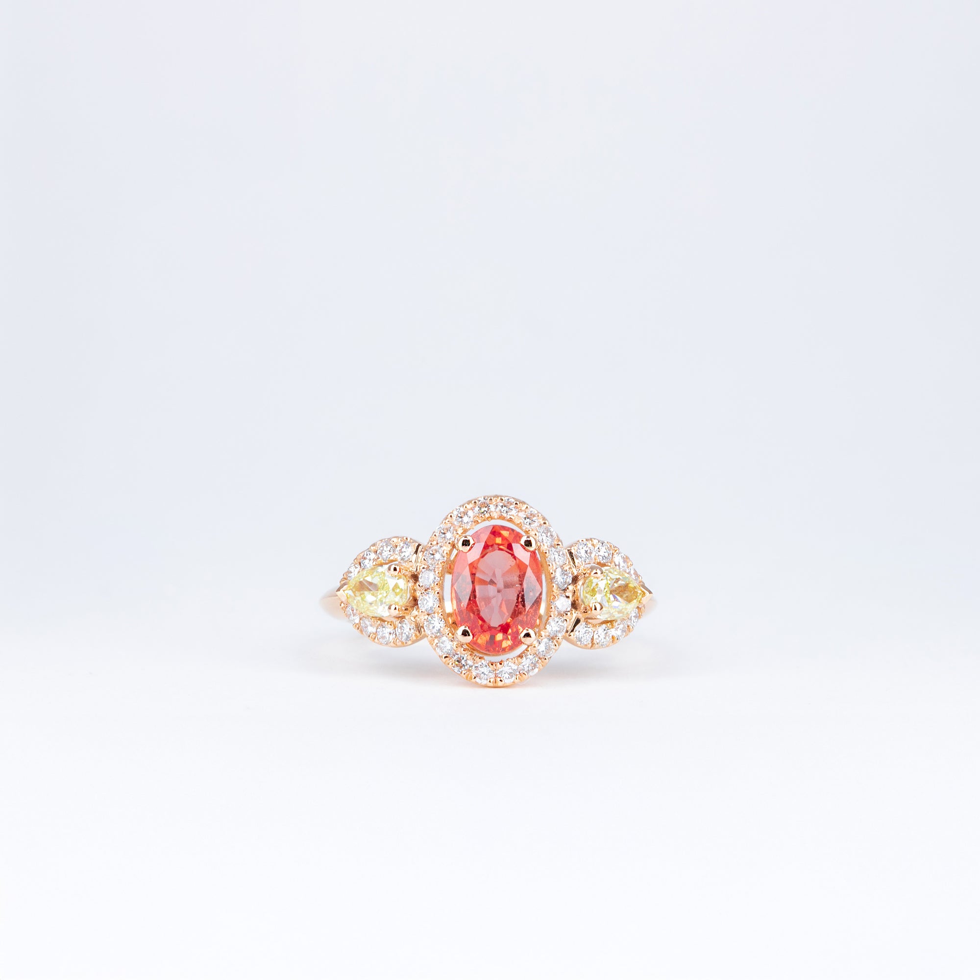 Bague saphir Padparadscha et diamants