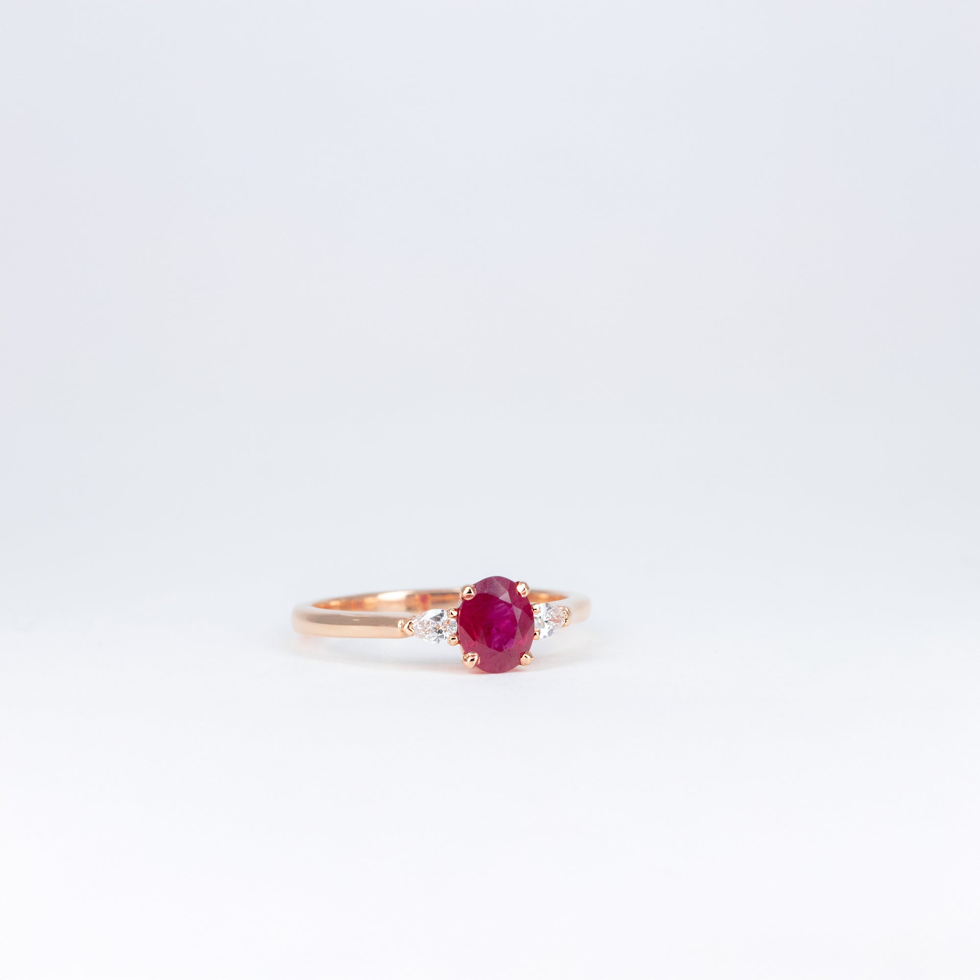 Bague or rose rubis et diamants