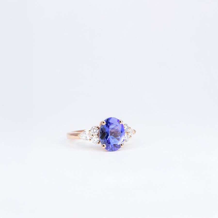 Bague tanzanite ovale et diamants