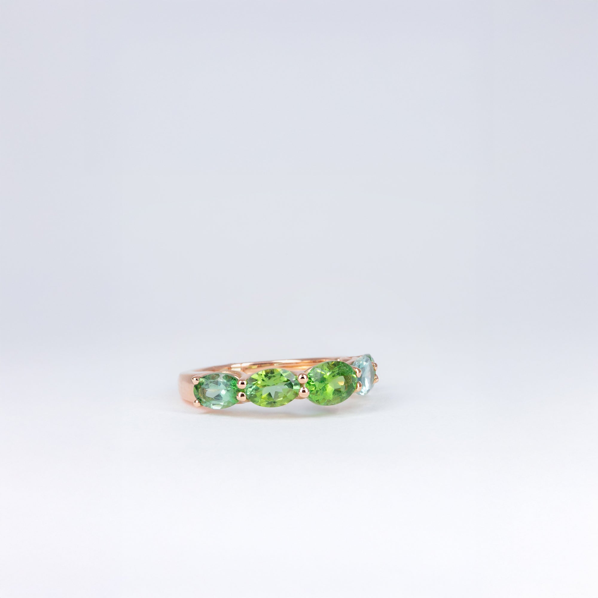 Demi-alliance or rose tourmalines vertes