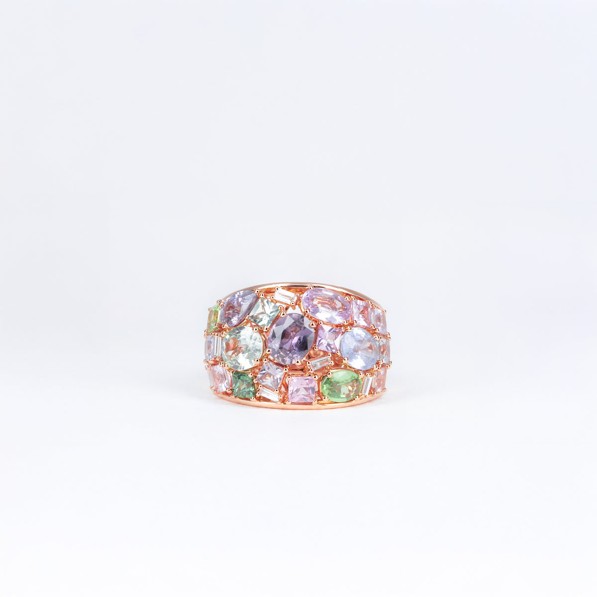 Bague modèle 67882 en or rose avec saphirs multicolores 5,69 ct et diamants
